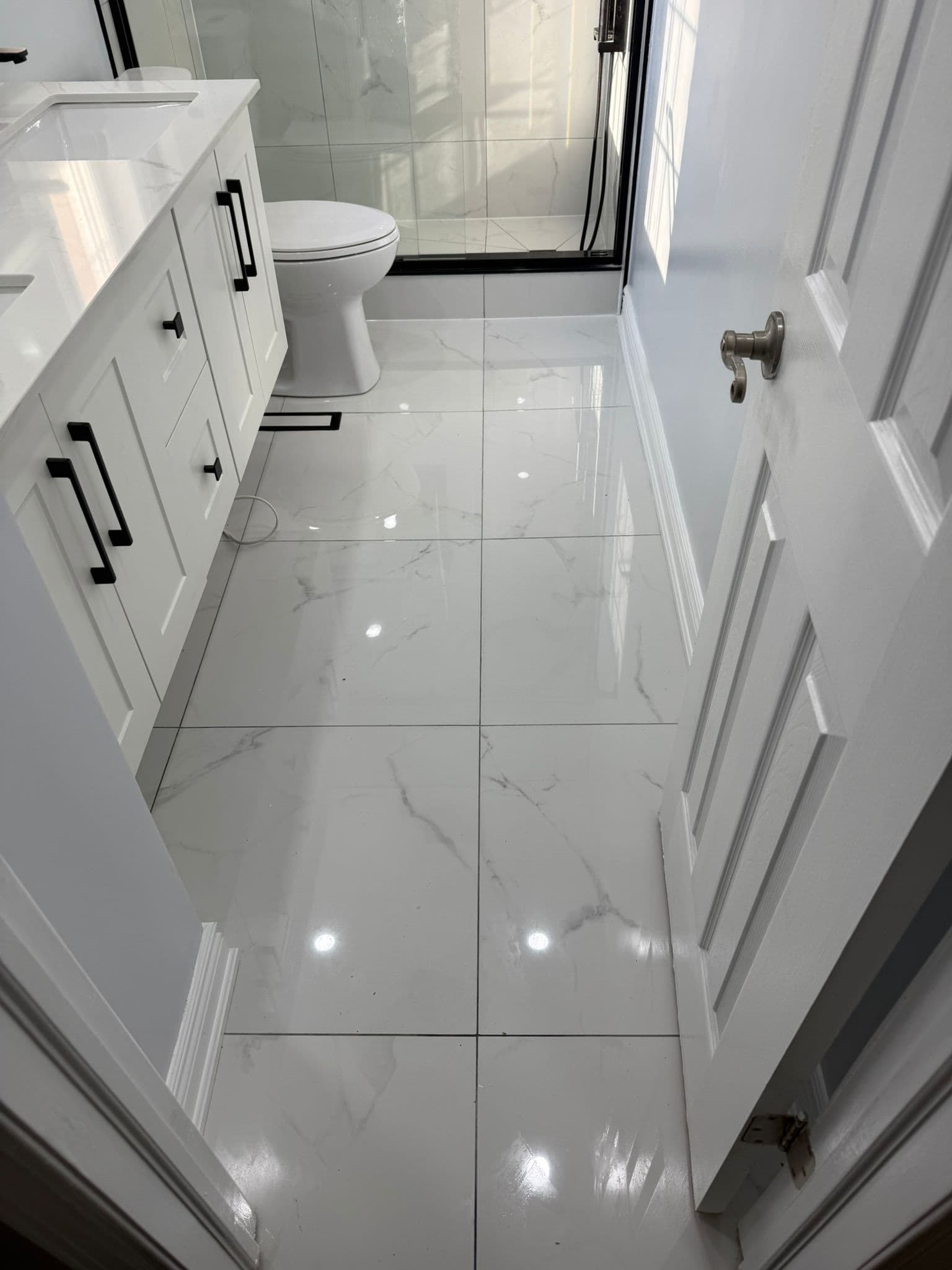 Toronto bathroom tile and flooring installed by Mike's KDM